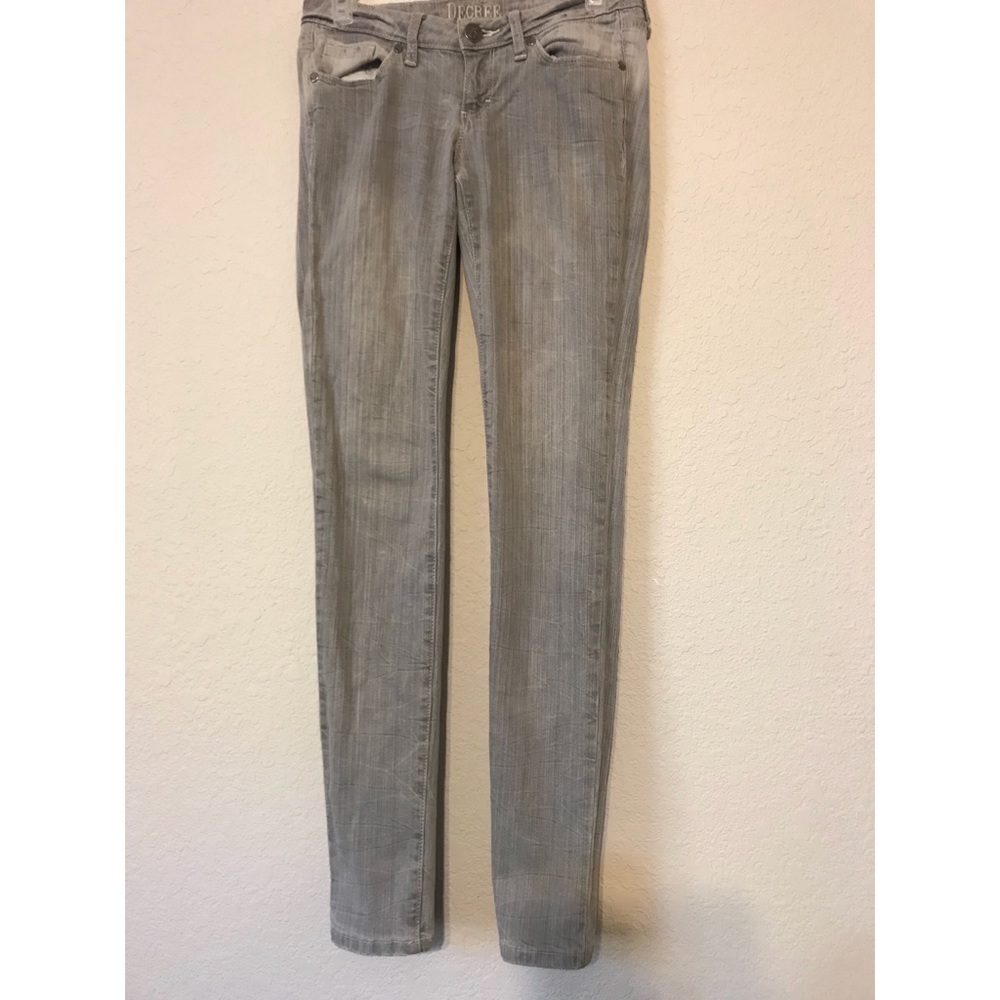 Acid wash jeans